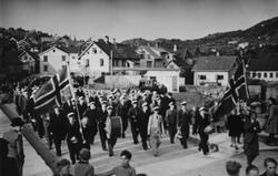 Opptoget med Tysklandsfangene på Damsgårdsbroen, 28. mai 194