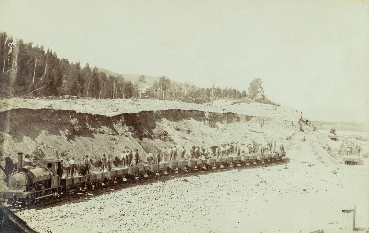 Bergslagsbanan. 
Grusgrop vid Finnhyttan. Stora Bergslagsbanan. 
Järnvägen Bånghammar - Kloten anlades åren 1874-1876.