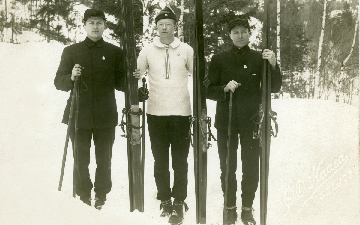 Tre skihopparar, f.v Halvor Brenne, Martin Sinsen og Sveinung Kaasa