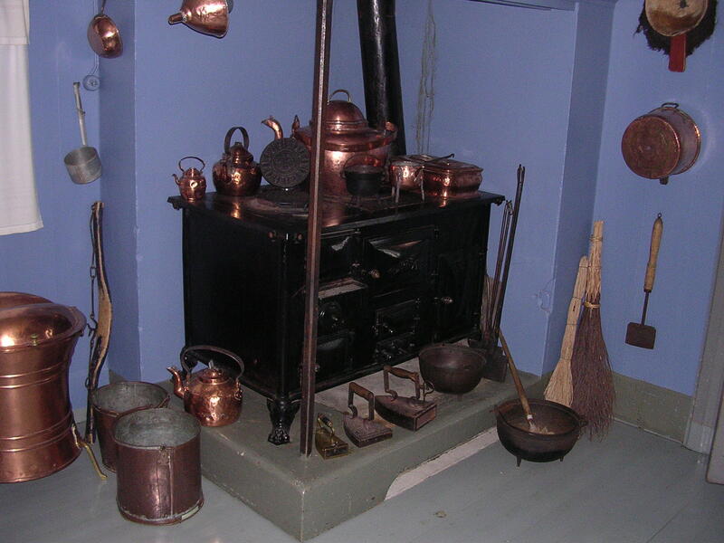 ovn kjøkkenredskaper kjøkken Bull.museet