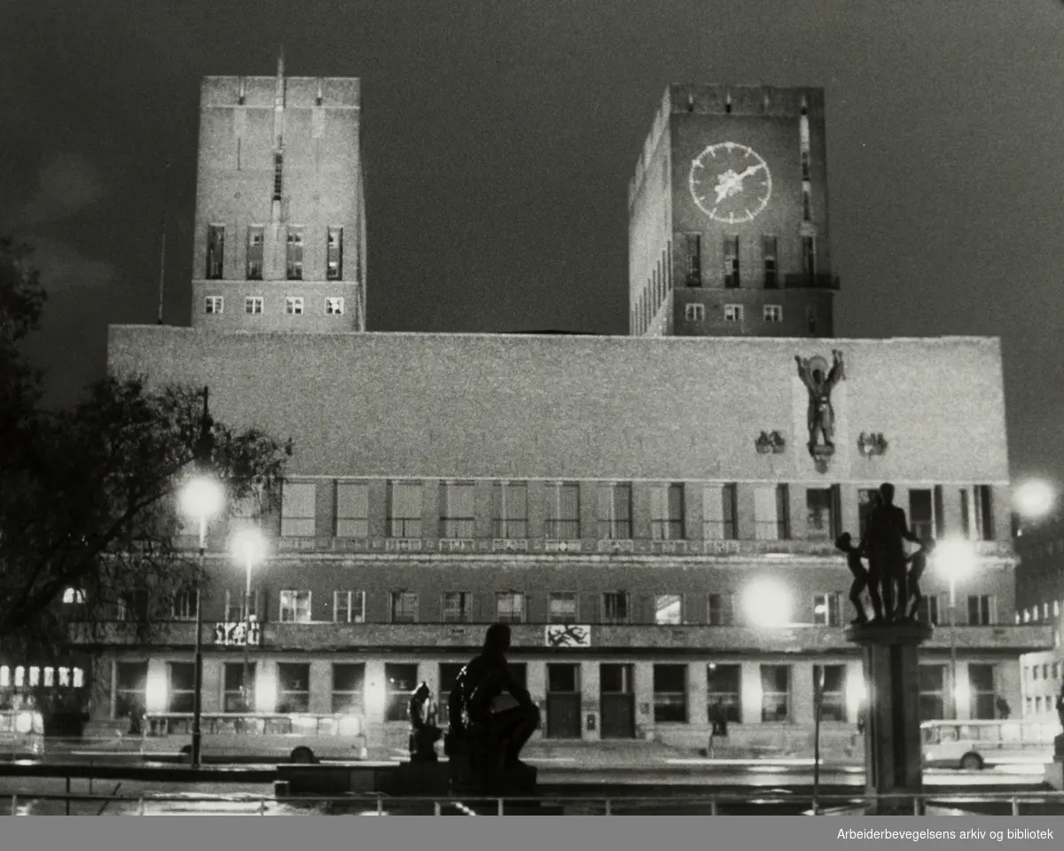 Rådhuset. November 1982