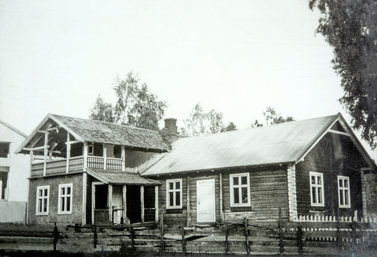Eksteriør, Romedal Østre Arbeiderforenings forenings hus i Åsbygda. Huset ble bygd i 1887, og revet i 1939. Huset gikk under navnet Nordbæk.