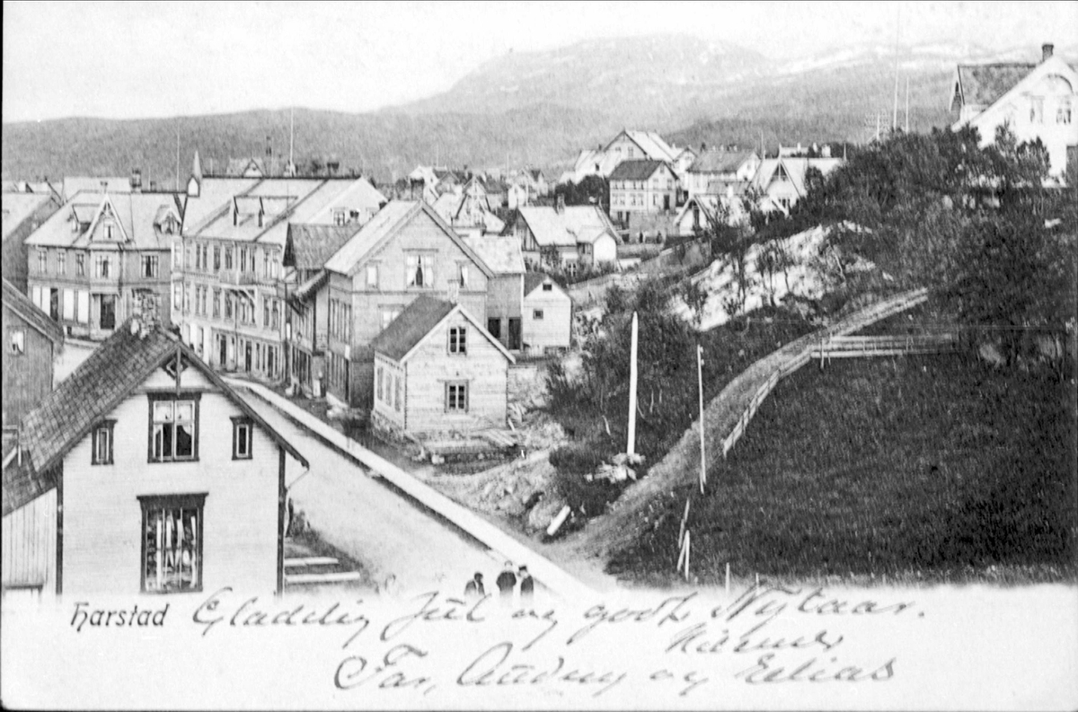 Postkort med Strandgata og stikkvegen som senere ble Sverres gate.