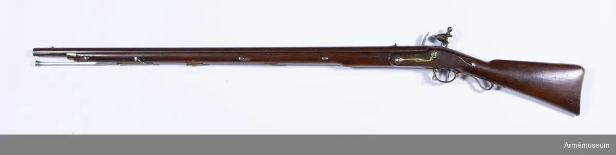 Grupp E II b.
Med flintlås, för infanteri, förändringsmodell klass II, från inköpta egelska gevär m/1794 och m/1809, m/1820-m/1840.