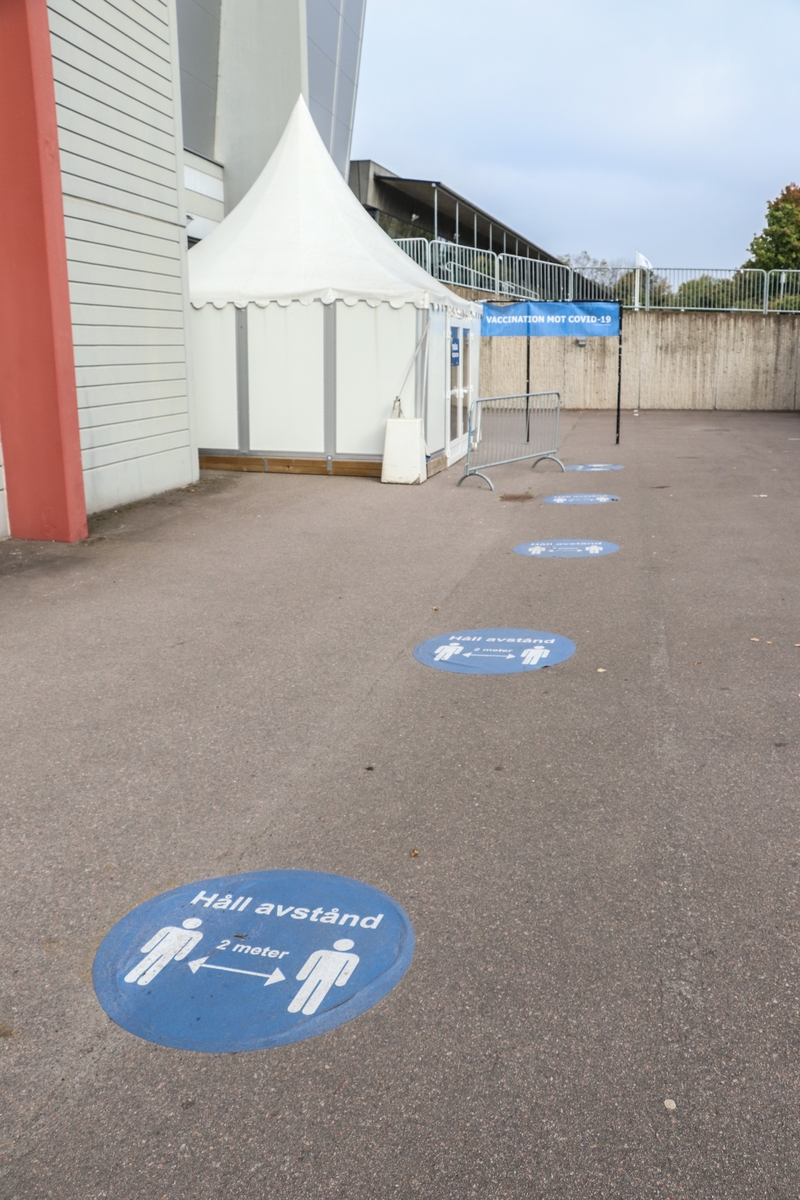 Ingång Till Tillfälliga Vaccinationscentralen På Saab Arena Bild Linköping Digitaltmuseum 