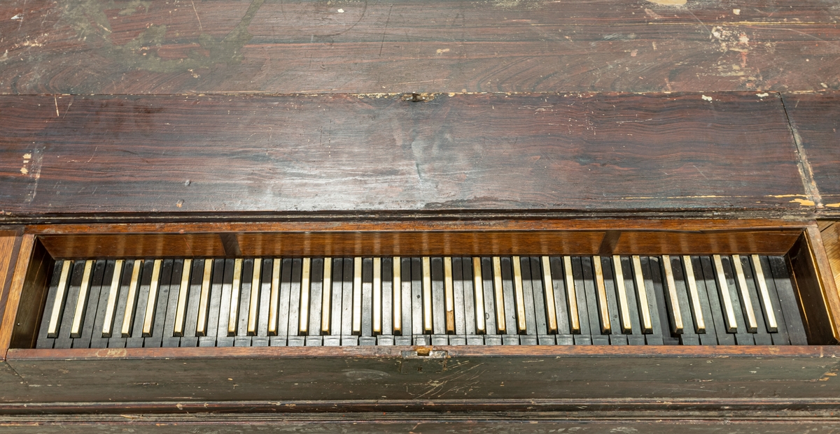 Klavikord från 1790.