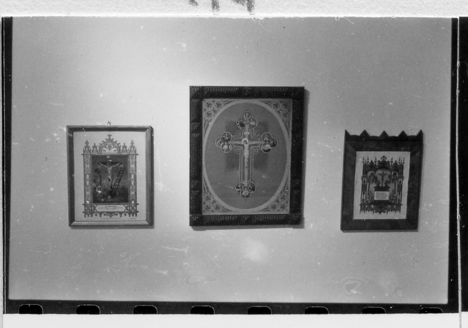 Laholm. Religiösa bilder. Utställning på Laholms bibliotek i april 1985, arrangerad av Vuxenskolan och Södra Hallands hembygdsförening.