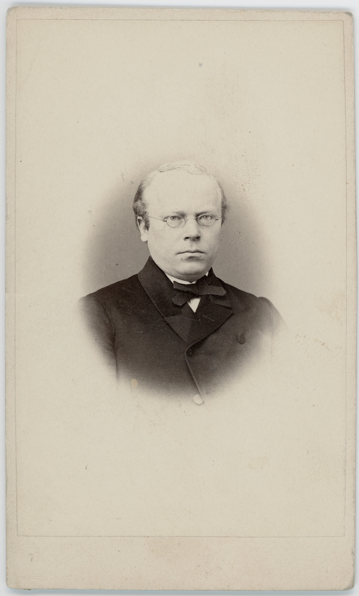 Kabinettsfotografi - Hjalmar Bergvall, Uppsala