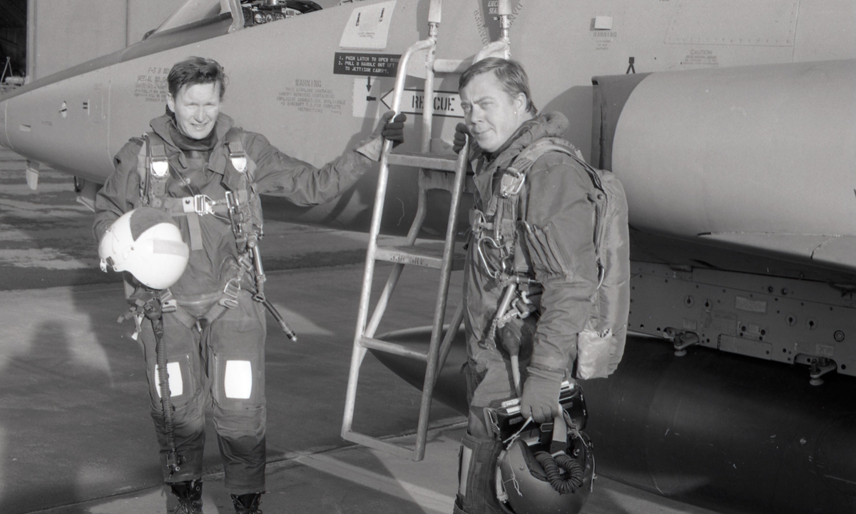 Northrop F-5B. Maj. Geir Harildstad og passasjer (Ukjent).