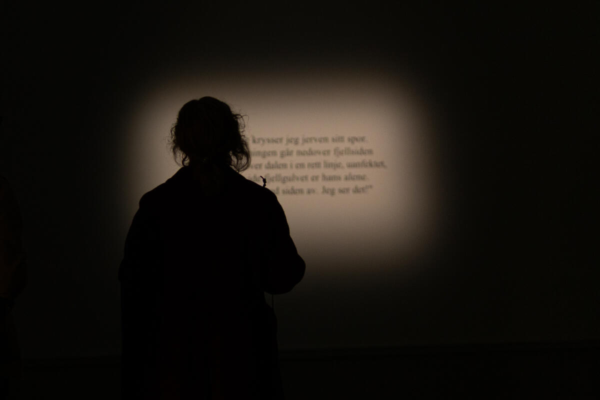 From the opening of Drawings Belonging to the Heart 30. october 2021. Photo: Nadia Caroline Andersen / TKM. (Foto/Photo)