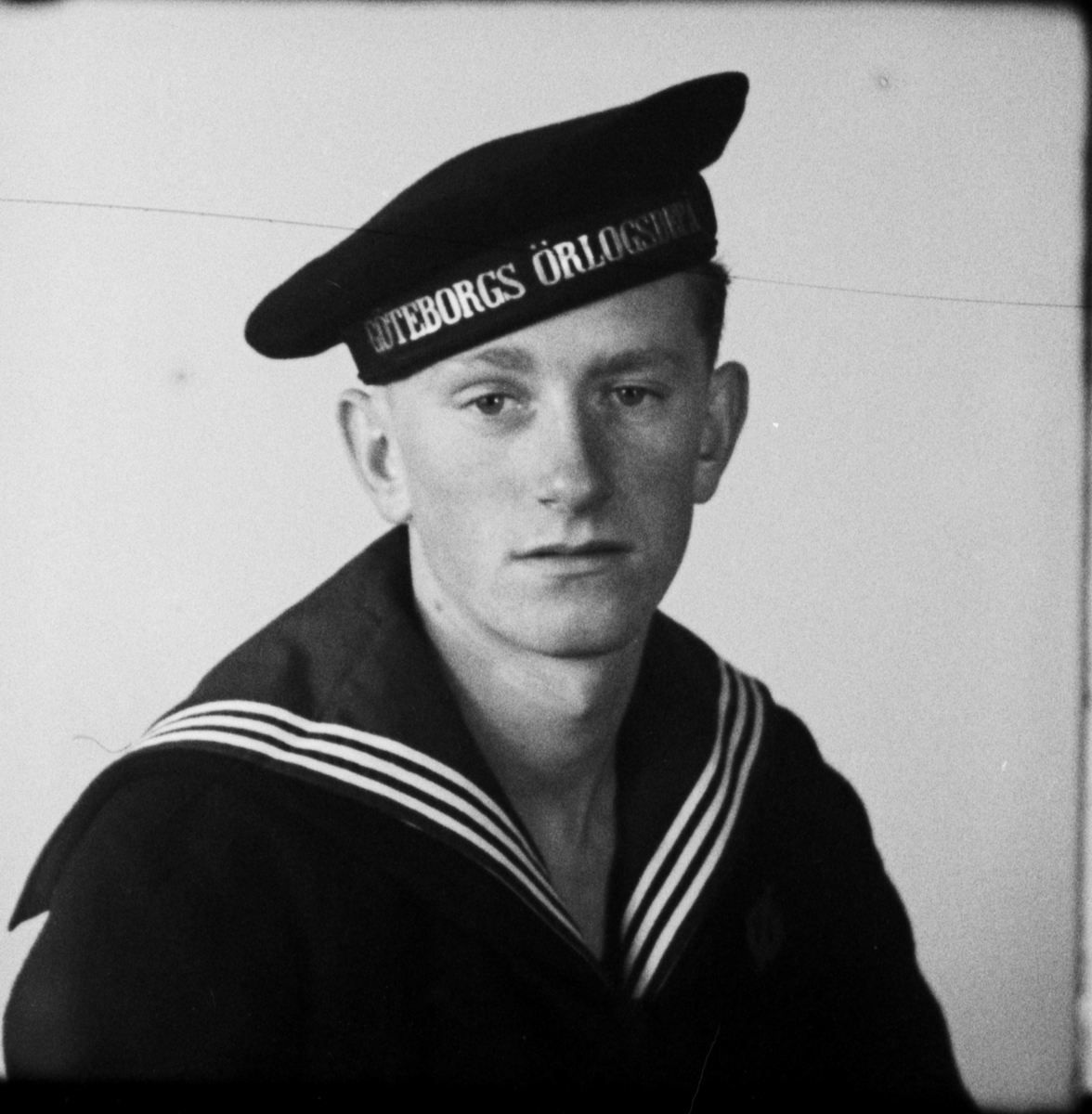 Man i sjömansuniform, Östhammar, Uppland, 1936