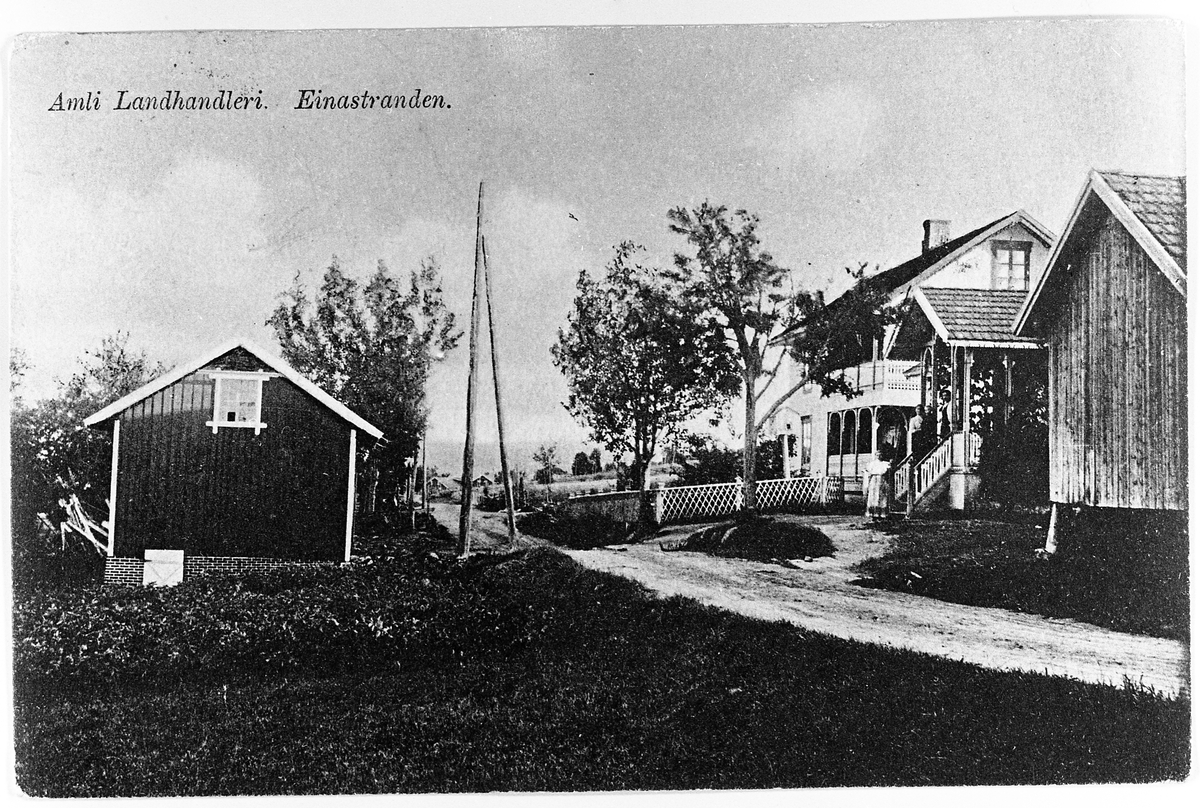 Amli Landhandleri på Eina, Vestre Toten, ca. 1914. Personene på bildet er ikke identifisert.