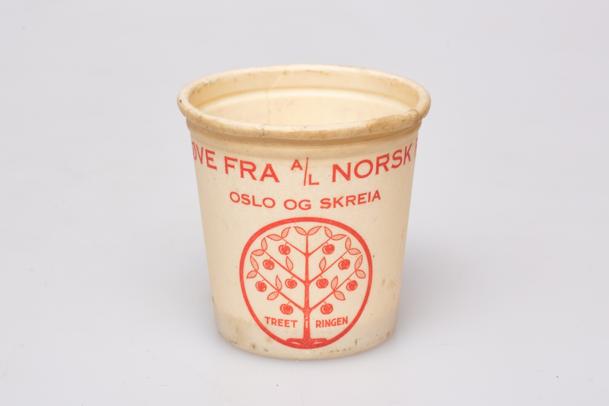Beger uten lokk med rød skrift Gratisprøve fra A/LNorsk Fruktmat Oslo og Skreia
Ble aldri brukt.