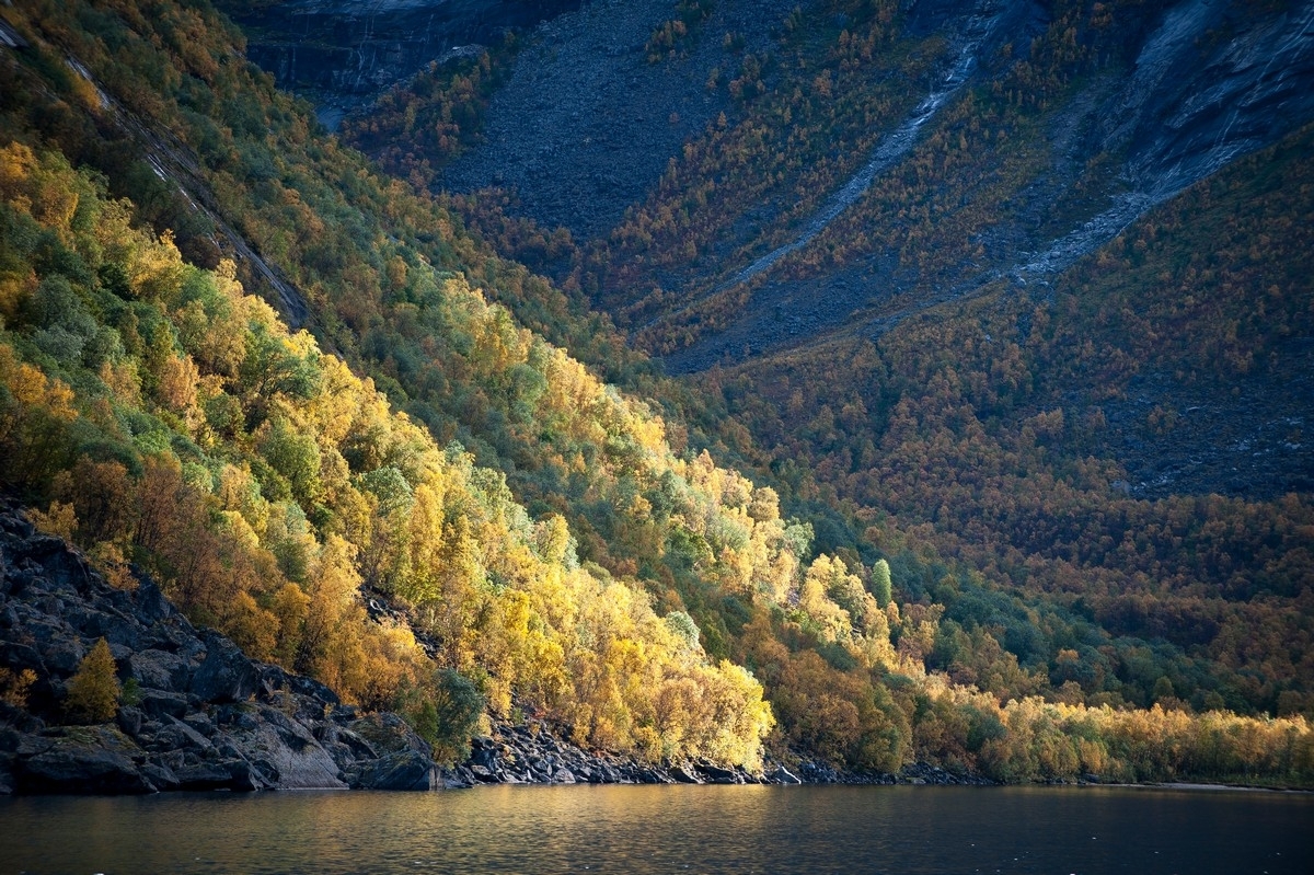 Storvannet. Foto fra Beisfjord . Foto 24. sept 2015