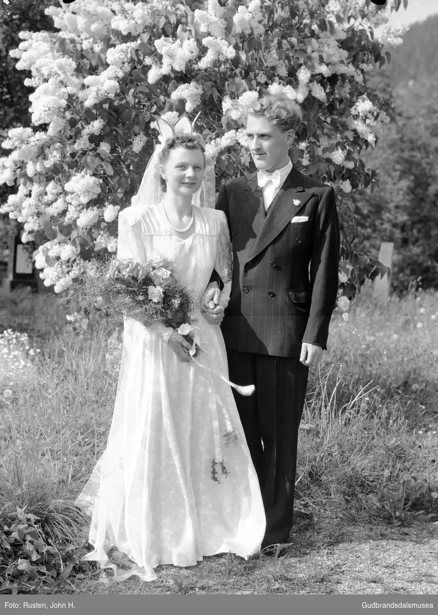 Brudepar. Ågot og Ole Myrhe 21.6.1947