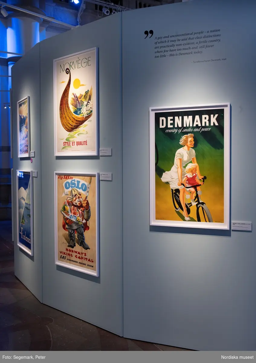 Utställningsdokumentation: Come to Norden på Nordiska museet, en visuell drömresa genom reseaffischernas Norden. Utställningen visades mellan 11 mars 2022 och 6 nov 2022, med förlängning t.o.m. våren 2023.