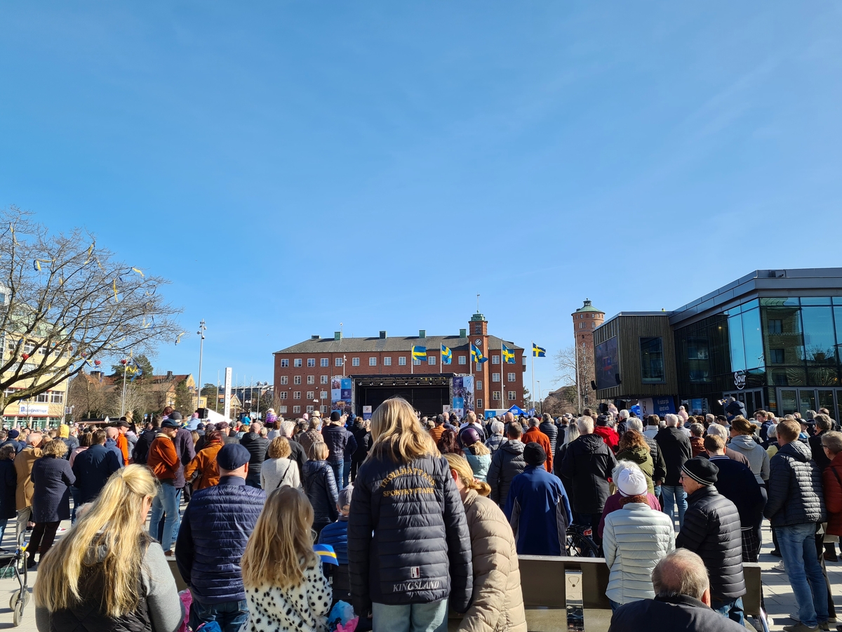 Trollhättan, Drottningtorget. Olympiska mästaren Nils van der Poel ...