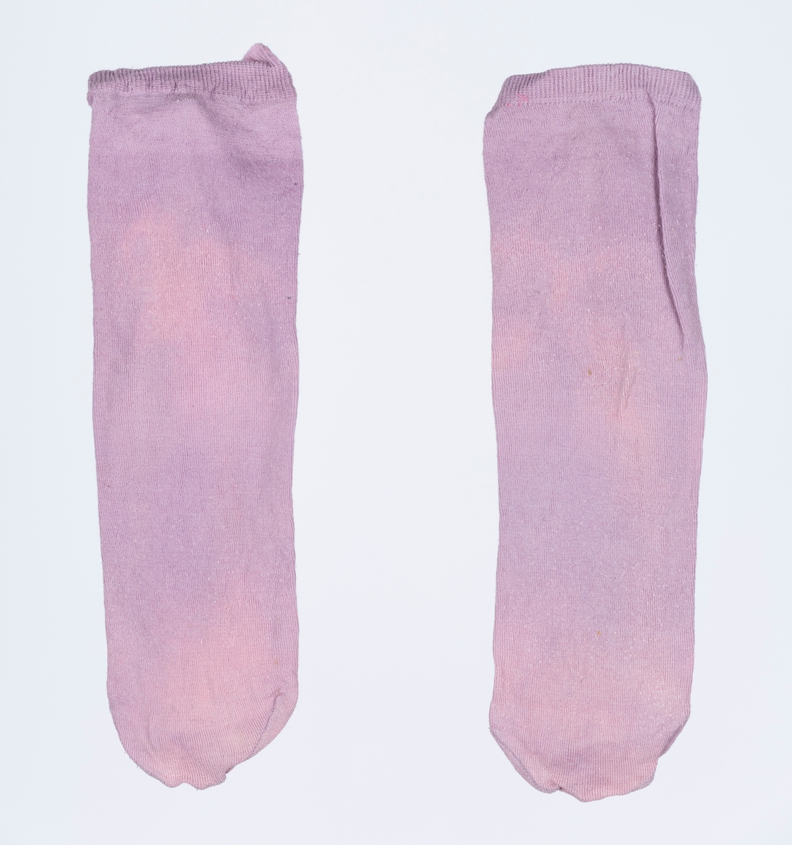 8 par tynne sokker i forskjellige farger.
Ant. brukt