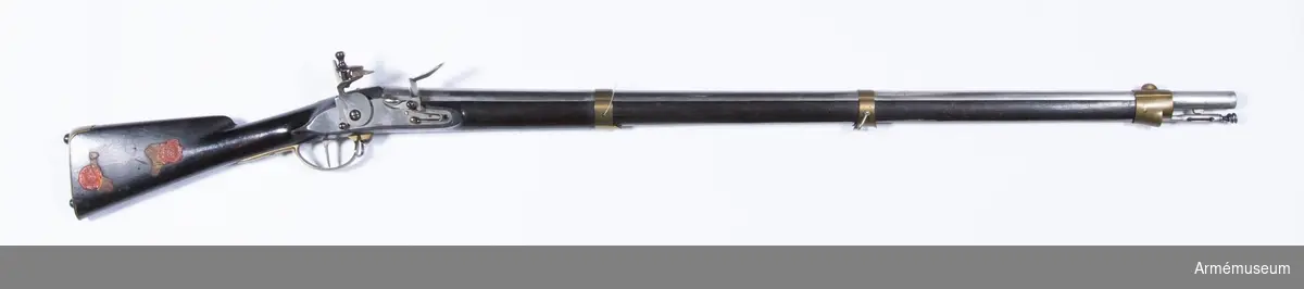 Gevär med flintlås. Förädningsmodell, förändrad från m/1738 och m/1791.