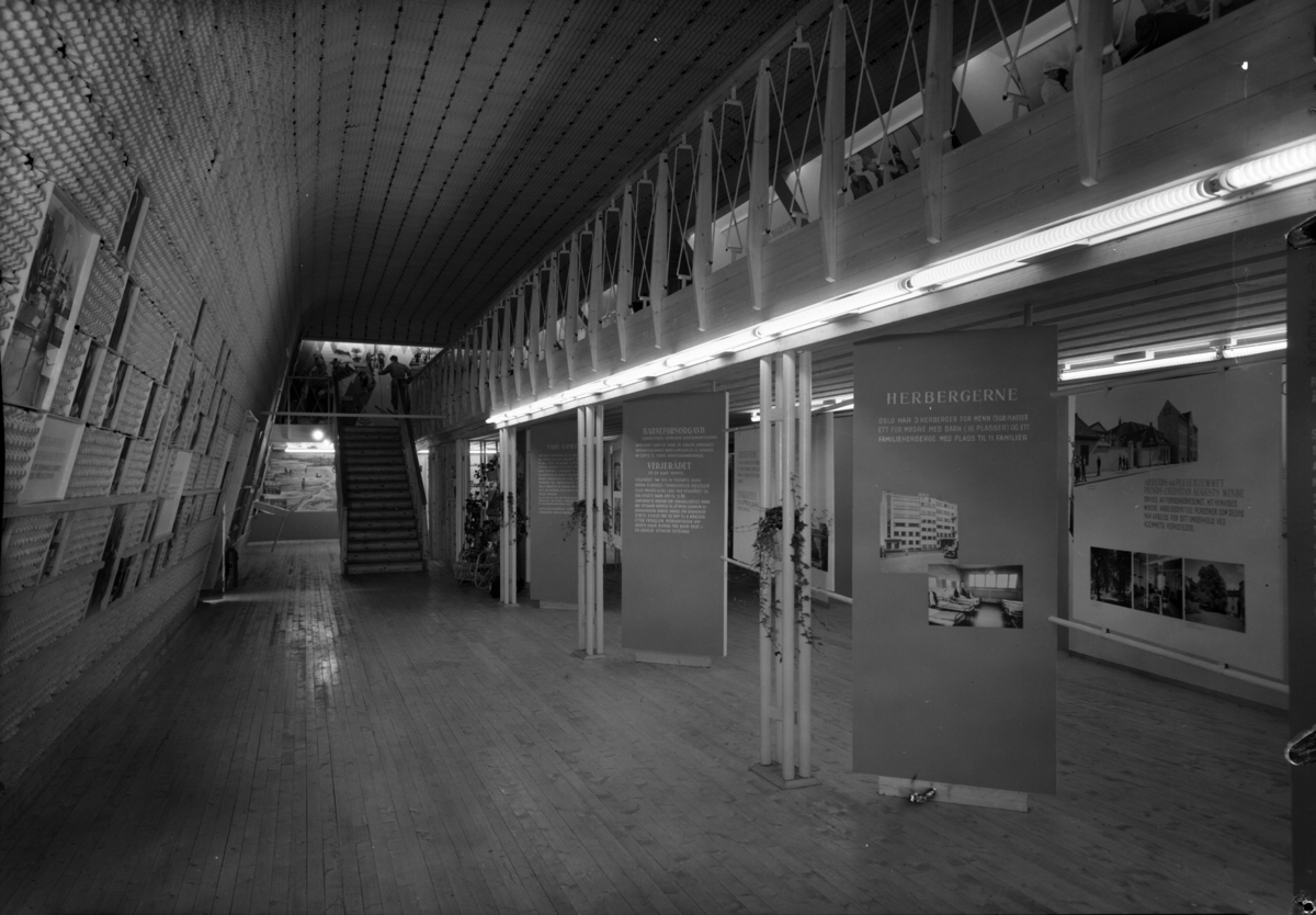 Foto av Oslo kommunes utstilling på Frogner.