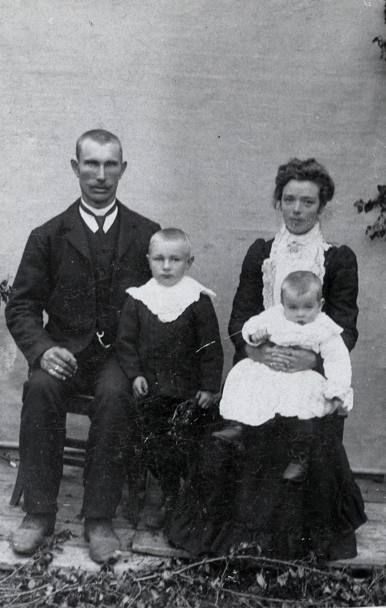 Frå venstre: Knut E., Ola, Marit og Torstein Framstad