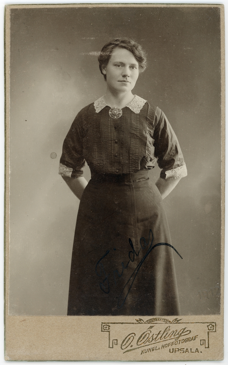Kabinettsfotografi - Frida Frisk 1912