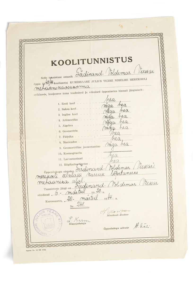 Betyg från Julius Teärs sjöfartsskola i Estland, daterat 20 mars 1944. Korg. Togs med på flykt från Ormsö, Estland till Sverige år 1943. 
