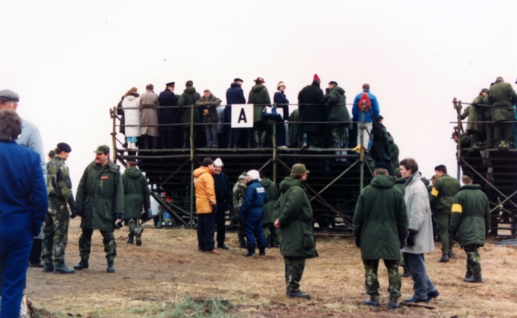 Franske pansarinspektören besöker pansarskolan i Klagstorp mars 1990.