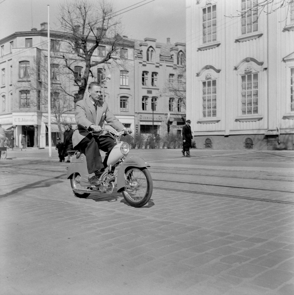 Mopedist i Munkegata