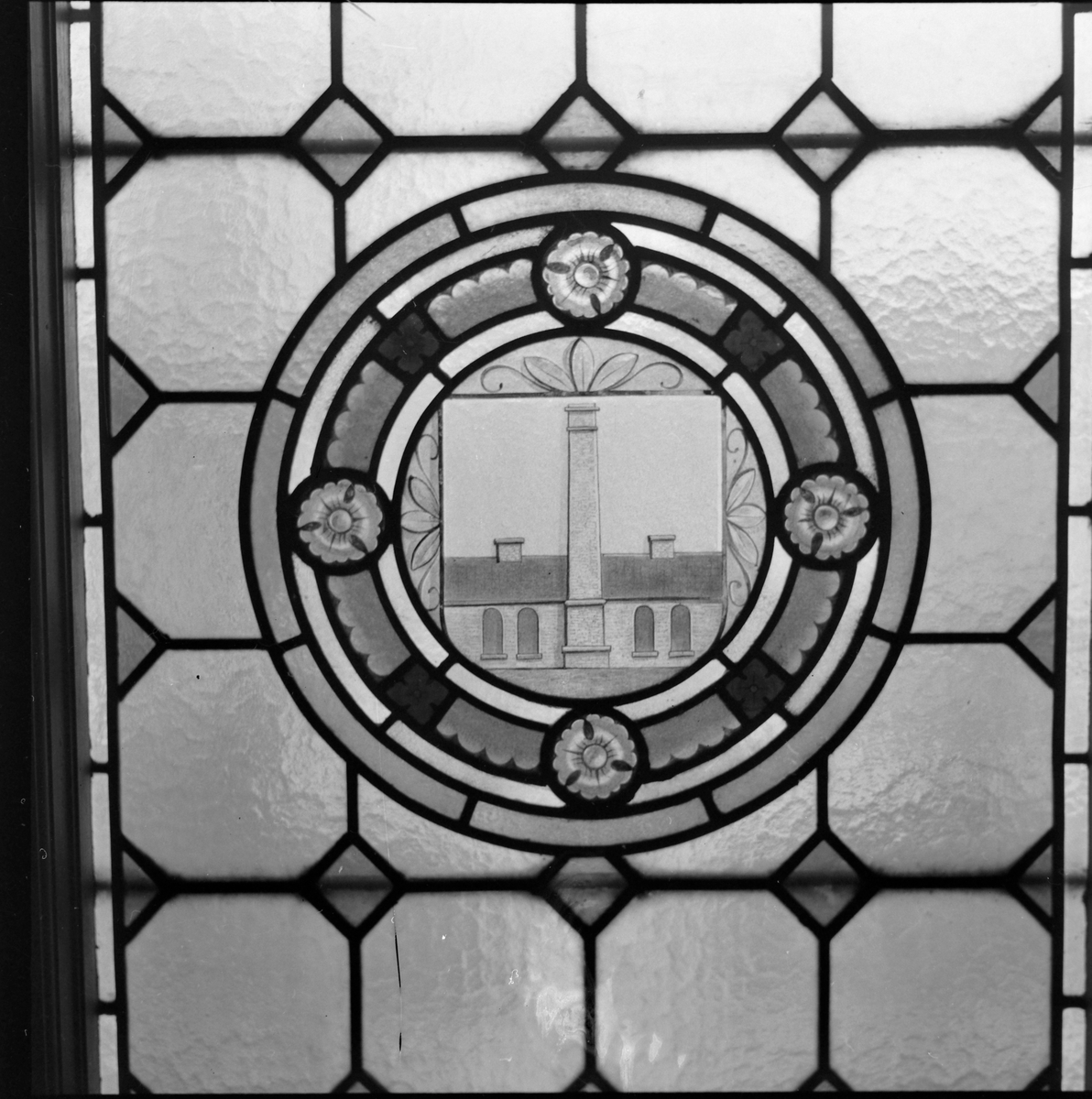 Dekorerte vinduer i Rådhuset