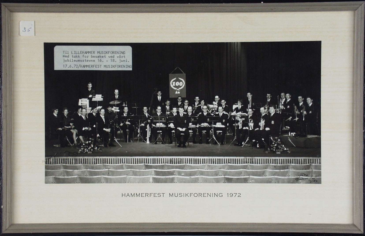 Gruppebilde av Hammerfest Musikforening i 1972.