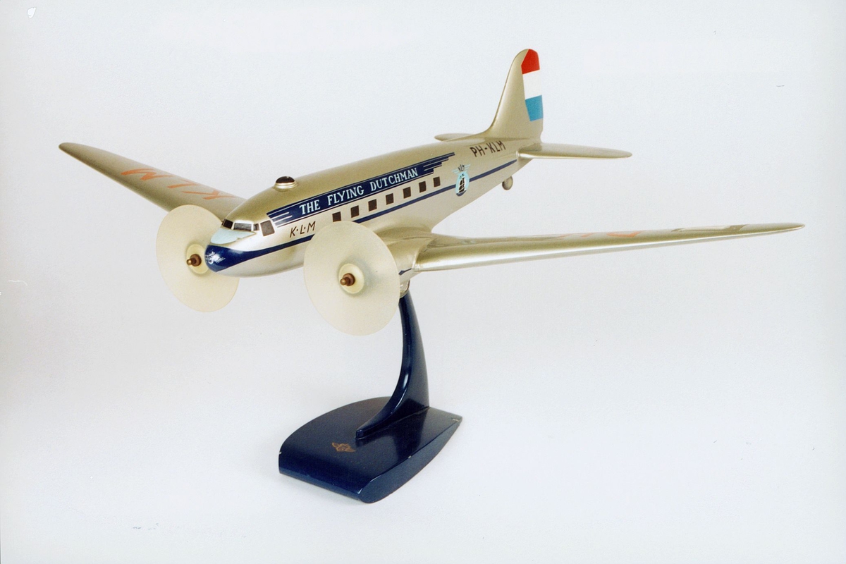Postmuseet, gjenstander, fly, D.C.3 "Dacota", PH-KLM, The Flying Dutchman, modell.