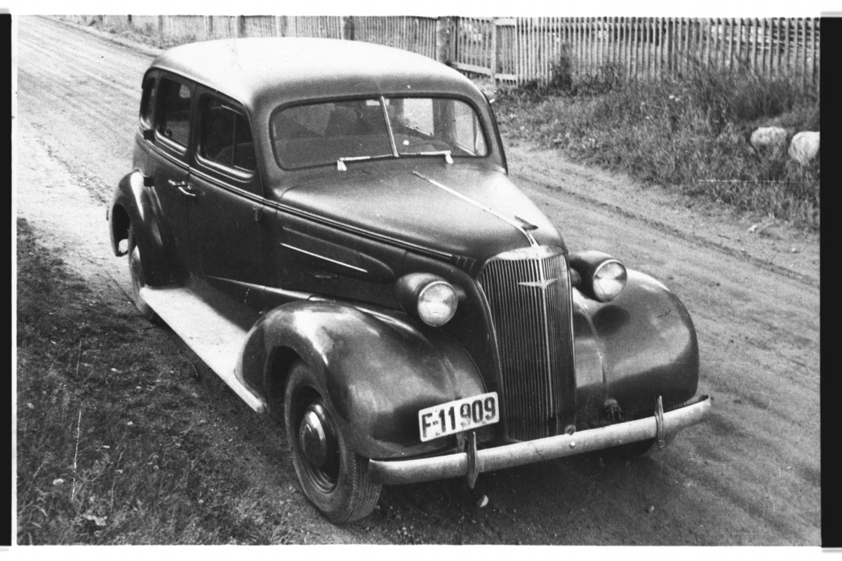 Bil F-11909 Chevrolet 1937