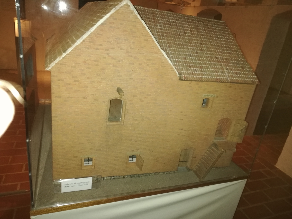 Modell i skala 1:20 av bryggeri vid Vadstena kloster på 1300-talet.