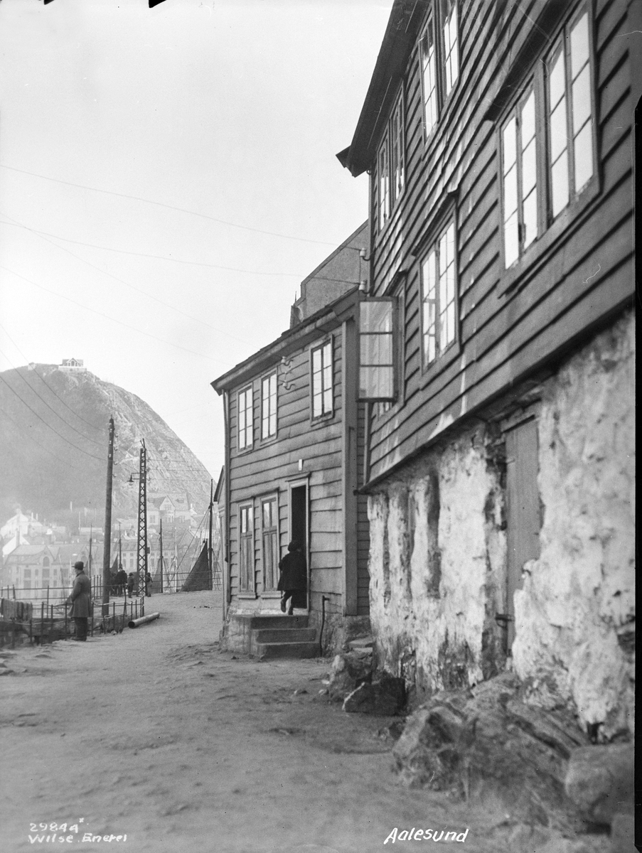 Ålesund, bebyggelse langs sjøkanten.