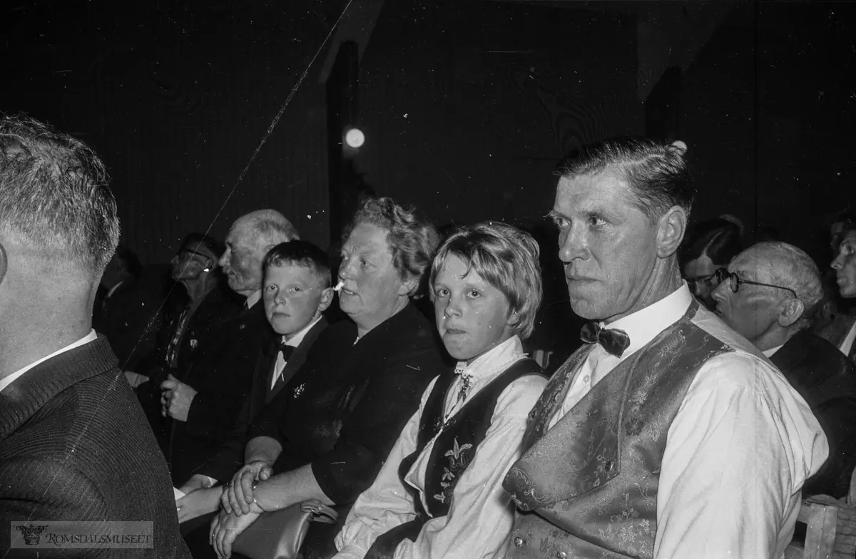 Familien Rypdal."september 1961"."Felekappleik" .Revehallen.