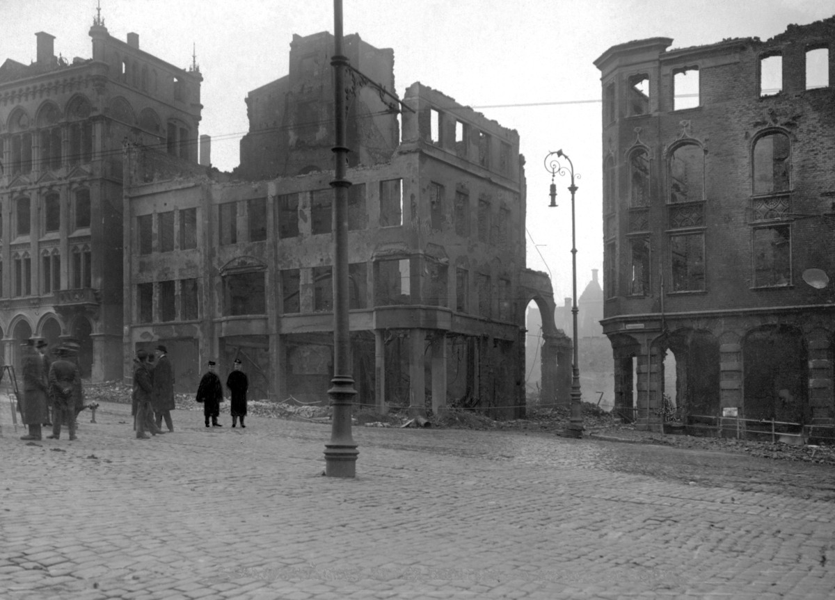 Torgallmenningen
Strandshjørnet etter brannen
Fotografert 1916