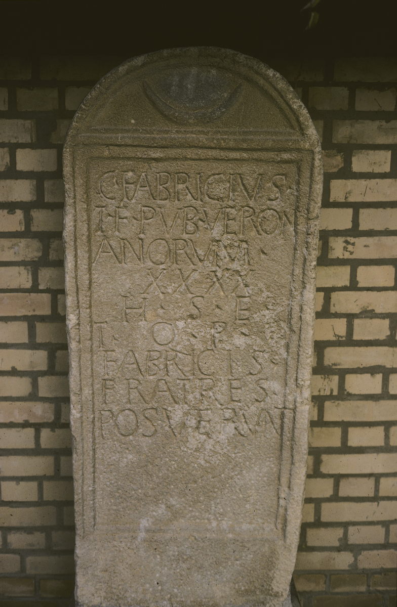 Den sivile del i den romerske byen Carnuntum, lapidariet.