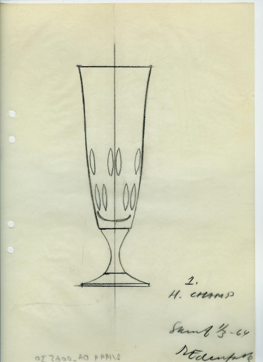 Materialet innehåller skisser till glasserviser, vaser, skålar m.m.