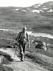Martin Tranmæl på tur langs elven Veig i Hardangervidda, 195