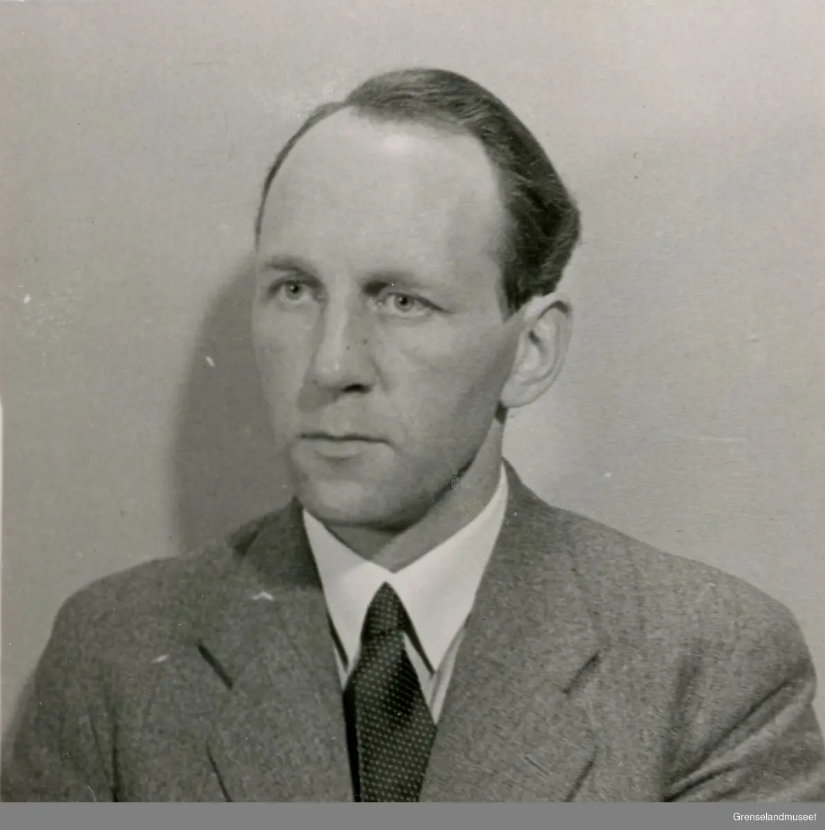 Portrett av Jonas Petter Madsø. Politimester i Sør-Varanger i perioden 1947-1957/58.