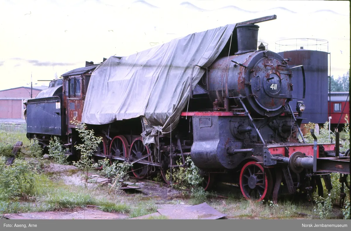 Damplokomotiv 26c 411 på Sundland ved Drammen