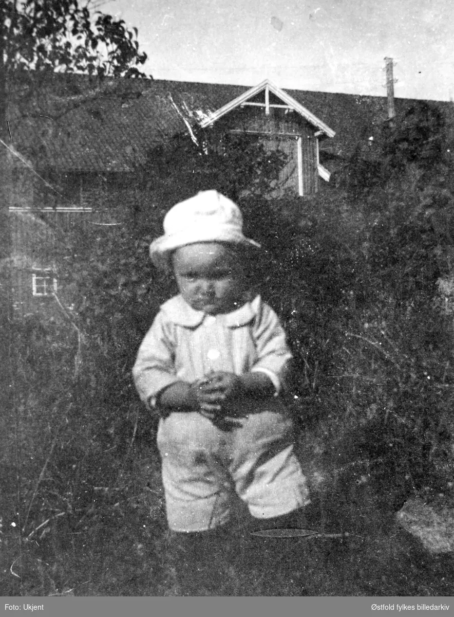 Arne Berger som barn 1923, Tune.