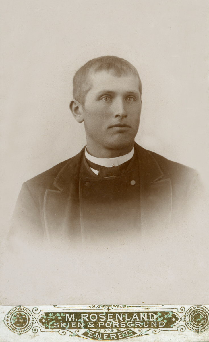 Portrettfoto av Olav Siglhus, fødd Espedalen