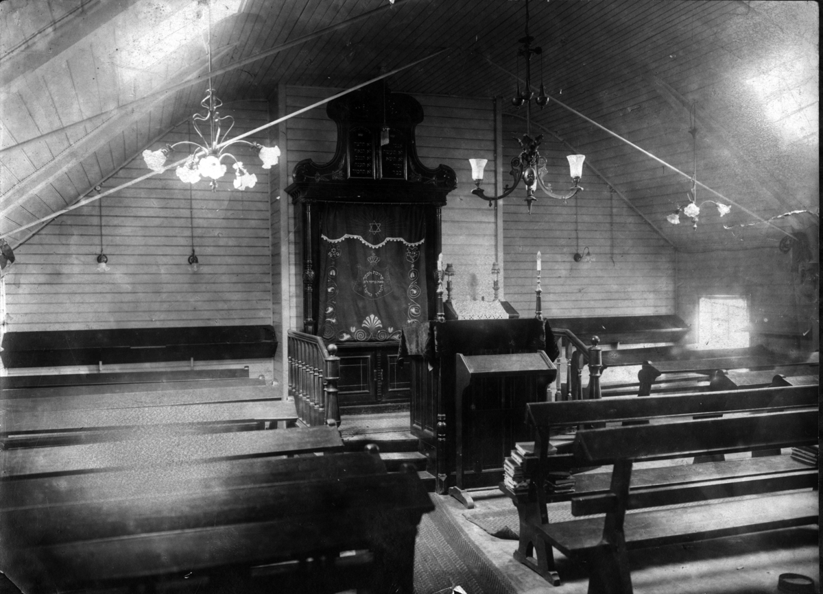 Interiør av synagogen i St. Jørgensveita