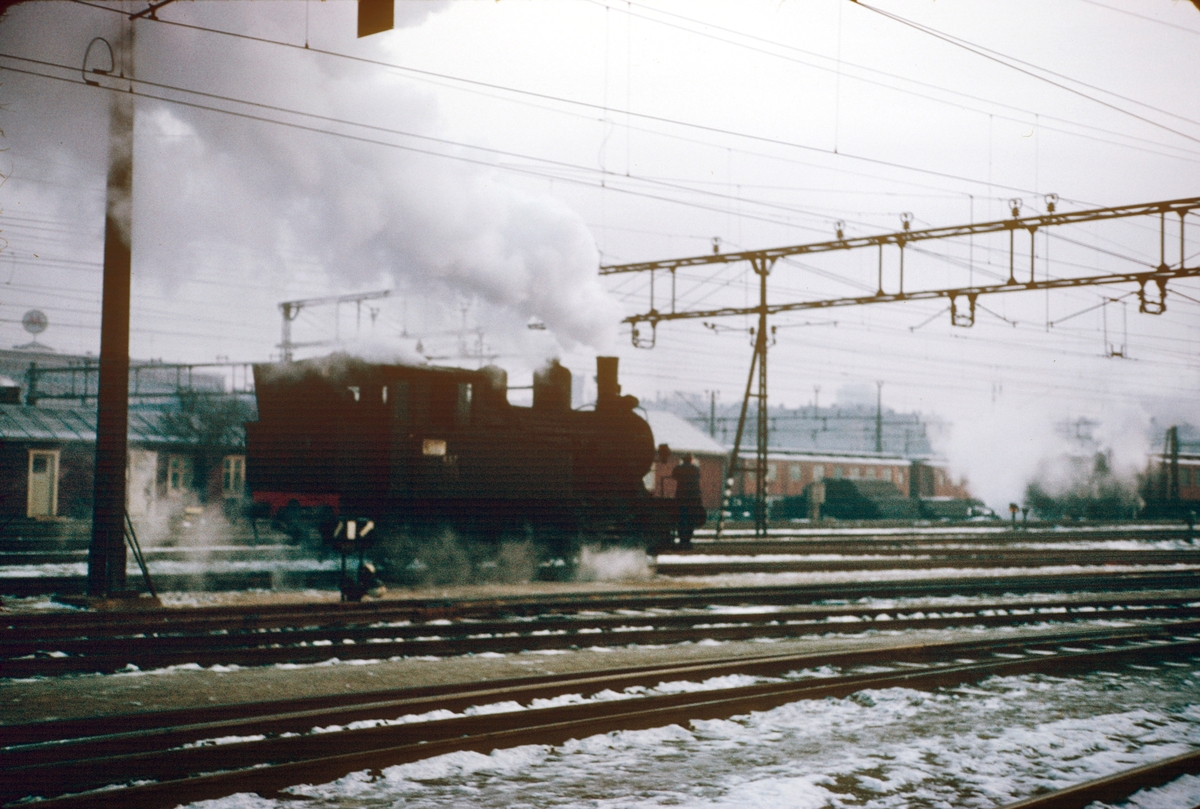 Damplokomotiv type 23b i skiftetjeneste på Oslo Østbanestasjon