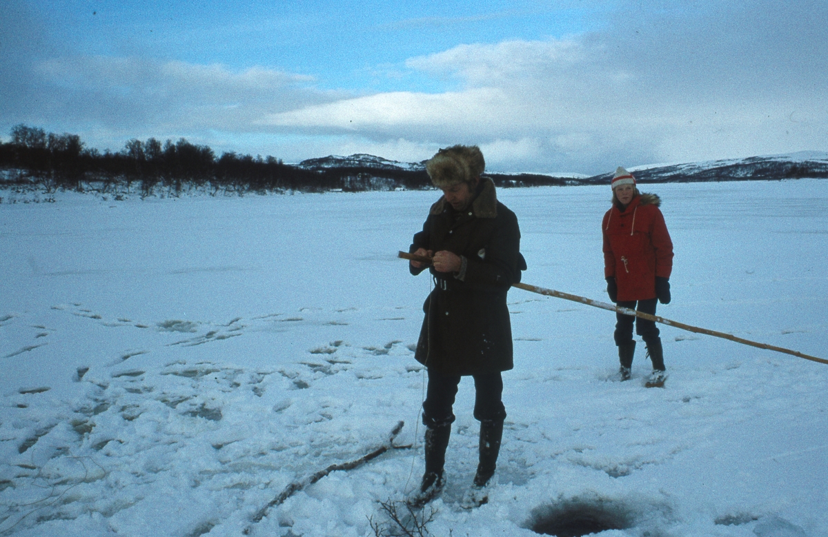 Isfiske på Aursunden, 1976