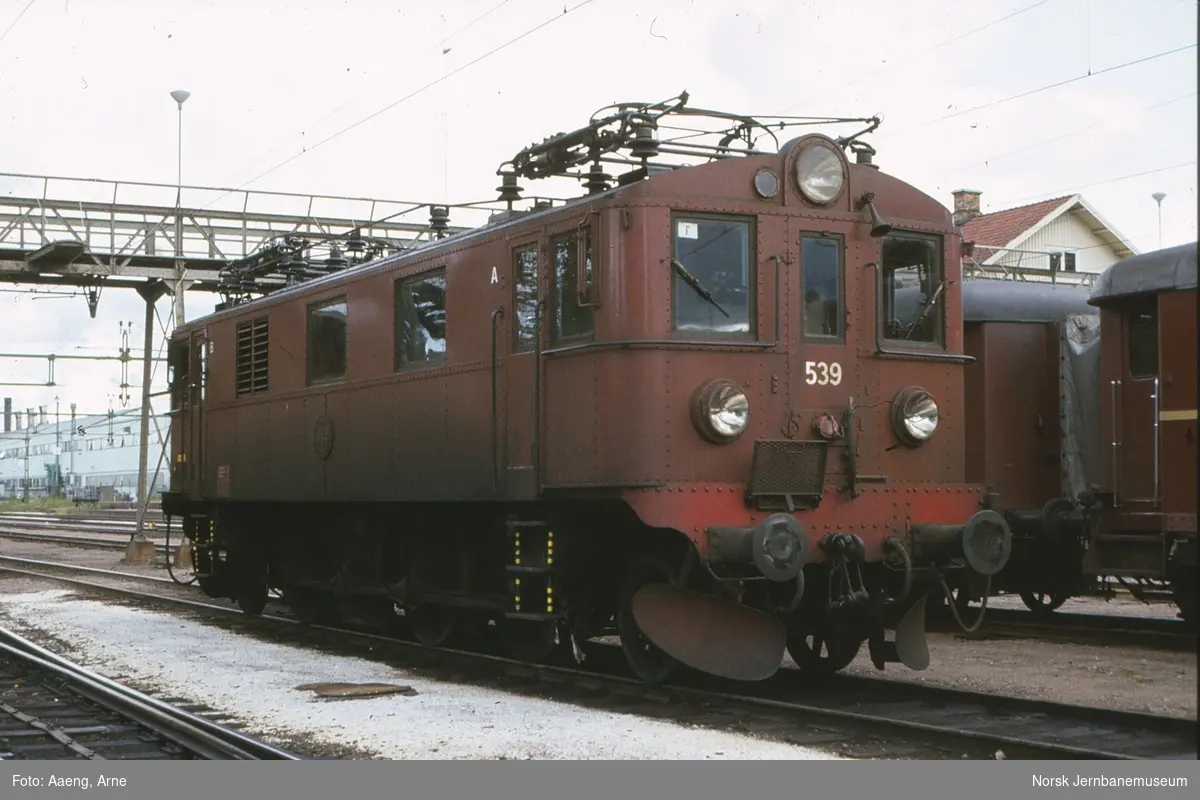 SJ elektrisk lokomotiv Du2 539 på Charlottenberg stasjon