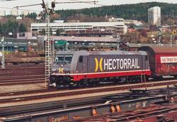 HectorRails elektriske lokomotiv 241-006, med godstog på Aln