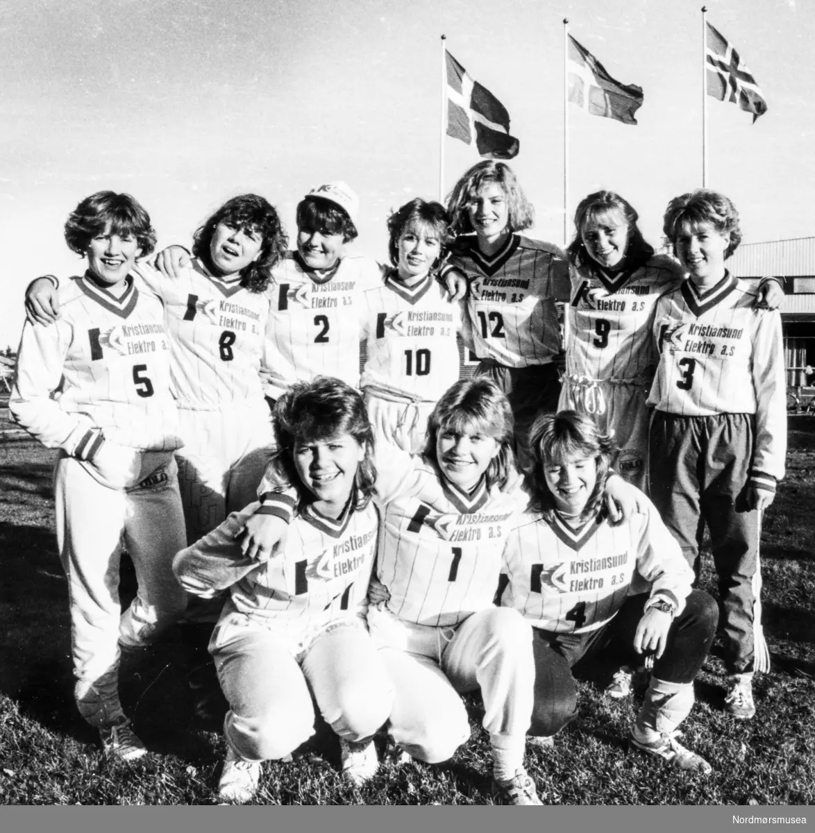 Lagopus. Volleyball. Datering er trolig omkring 1985. Bildet er fra avisa Tidens Krav sitt arkiv i tidsrommet 1970-1994. Nå i Nordmøre museums fotosamling.